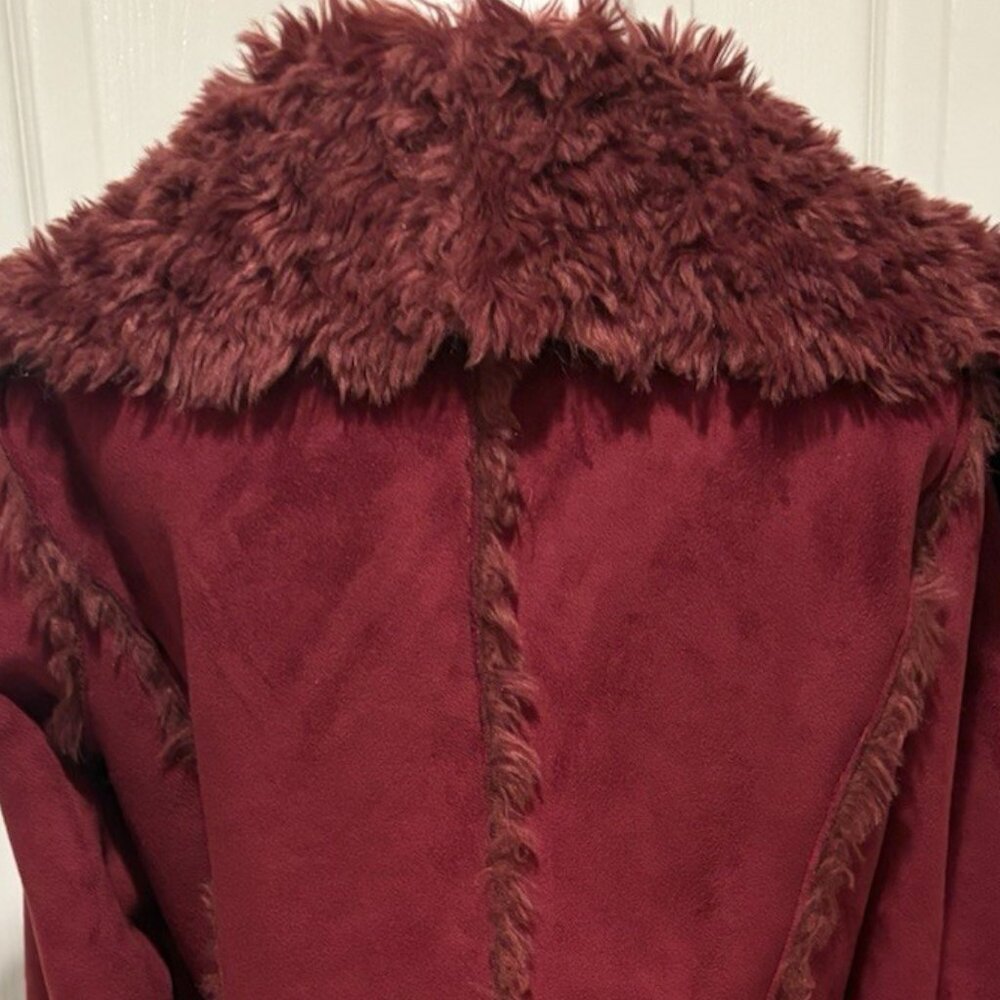 Fabulous Furs~Donna Salyer's Burgundy Faux Suede/Faux Fur Wrap Coat~Size S - Picture 4 of 10